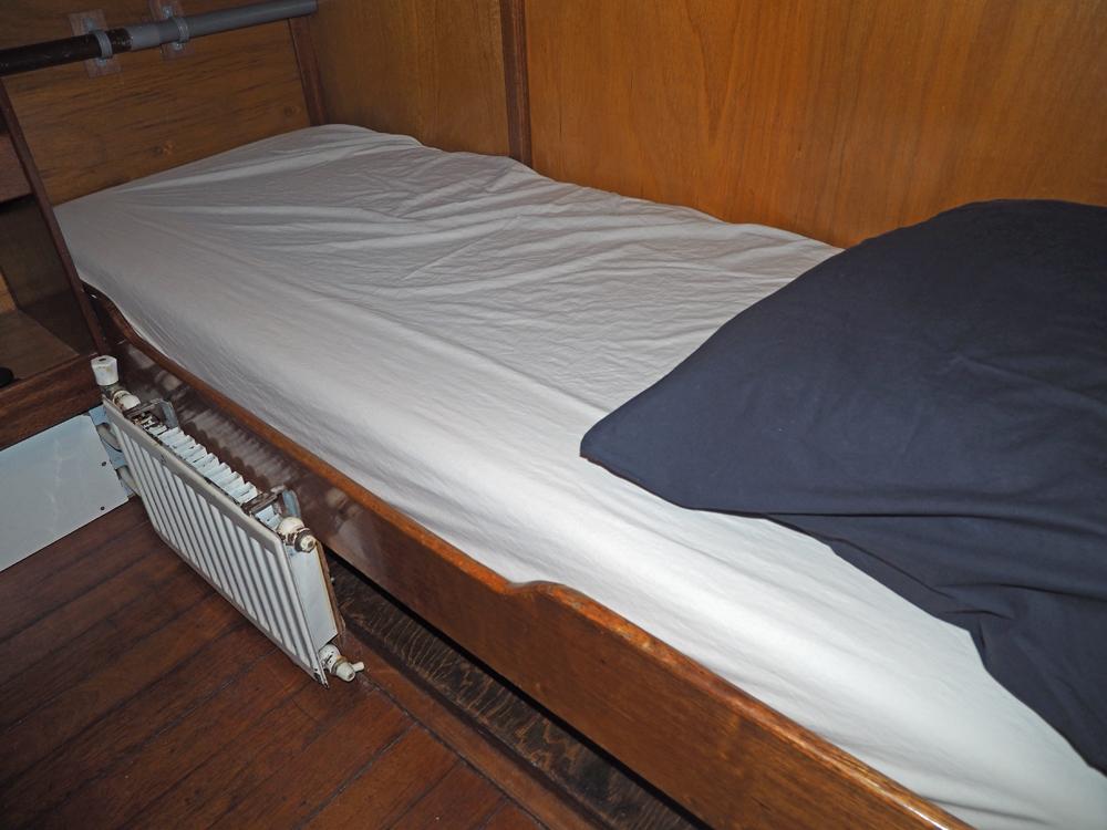 Cabin en avant, H&eacute;bergements